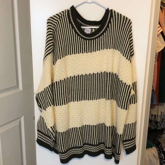 Chic Soul Olive Green Sweater - Picture 1 of 3